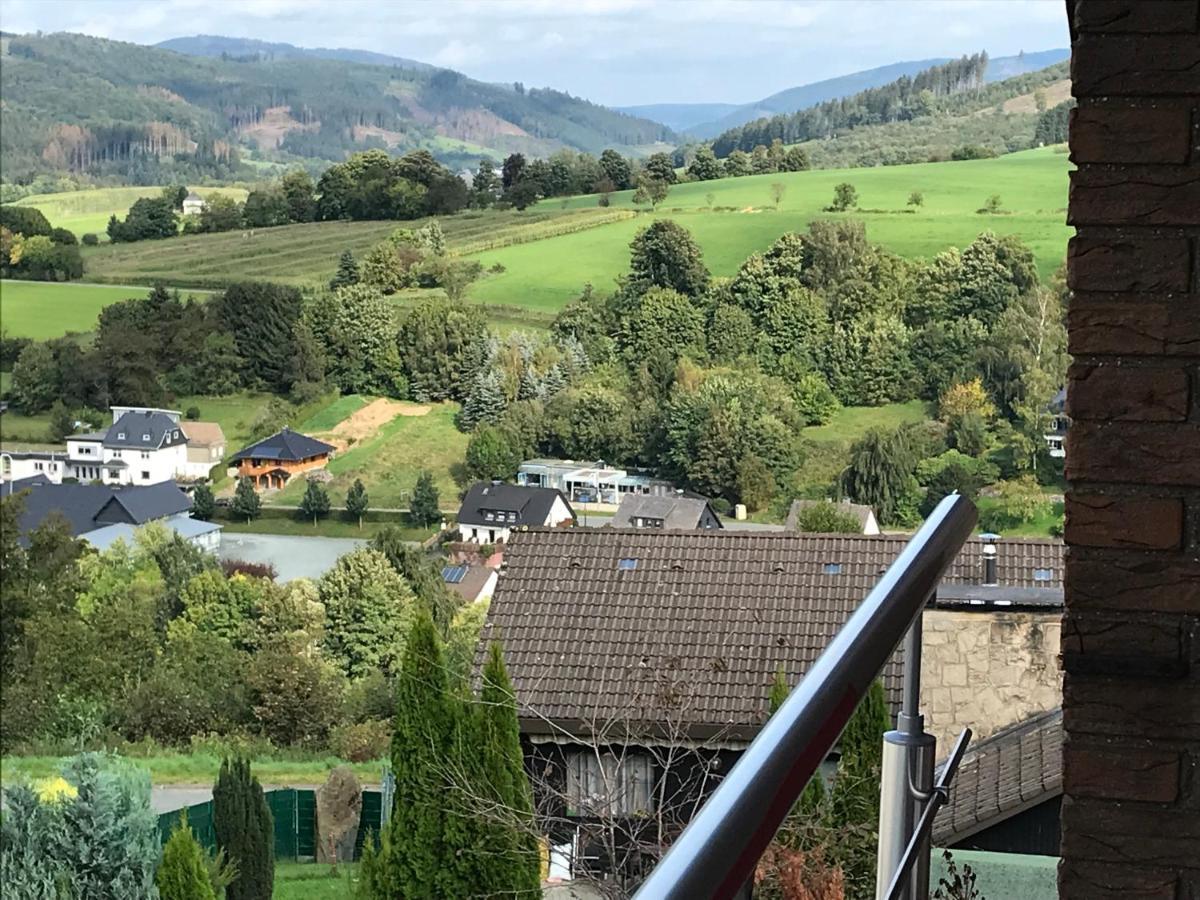 Unter Den Wolken Apartment Winterberg Bagian luar foto